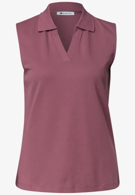 Mouwloos poloshirt in donker pruimkleur met V-hals en kraag.