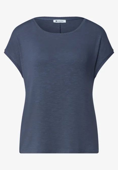 Dropped Shoulder Shirt mit Rundhals ashen blue Damen-T-Shirt in Marineblau mit kurzen Ärmeln und rundem Ausschnitt.