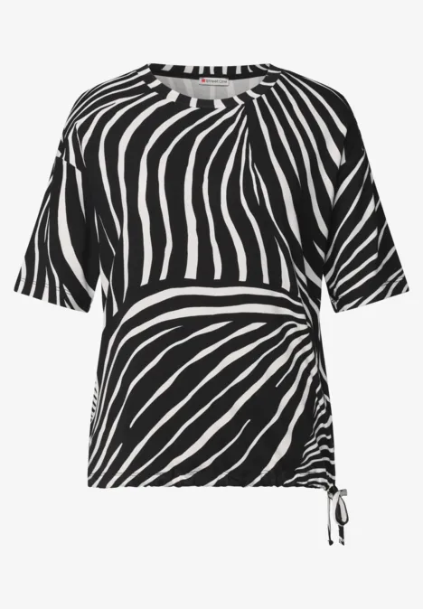 Zwart-wit gestreept T-shirt met korte mouwen en zij koord aan de zoom