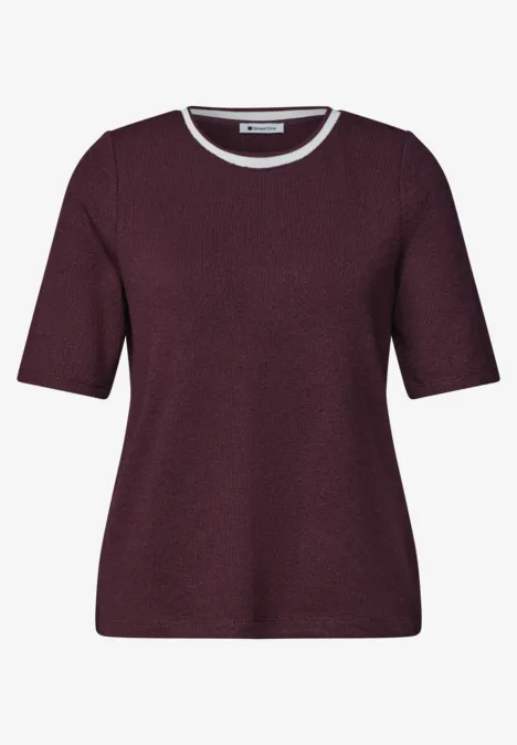Shirt met gebreide look en ronde hals rustic rouge Effen paars kort shirt met ronde hals en korte mouwen.