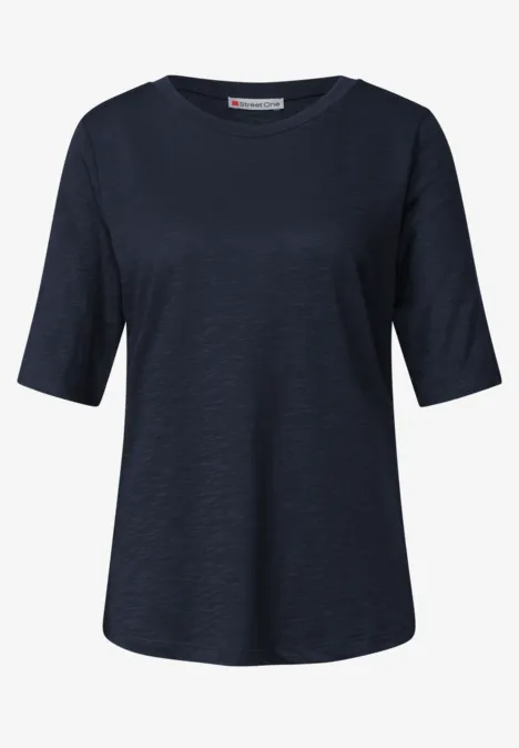 Basic Shirt met ronde hals in Unifarbe darkest blue Effen donkerblauw T-shirt met korte mouwen en losse pasvorm.