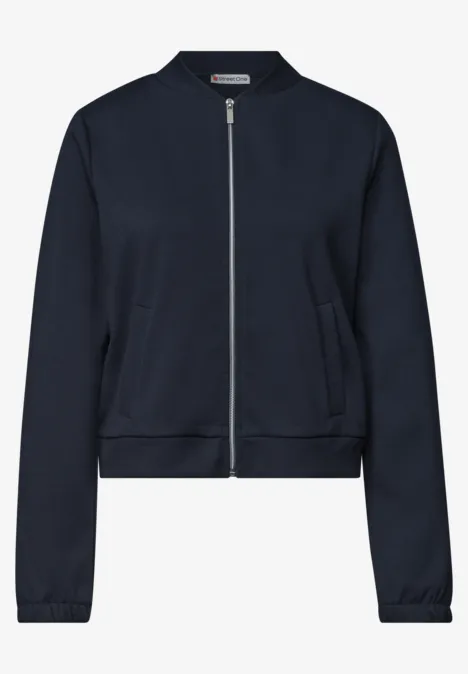 Schlichte, taillierte Bomberjacke in Navyblau mit Reißverschluss, elastischen Bündchen und zwei seitlichen Taschen.