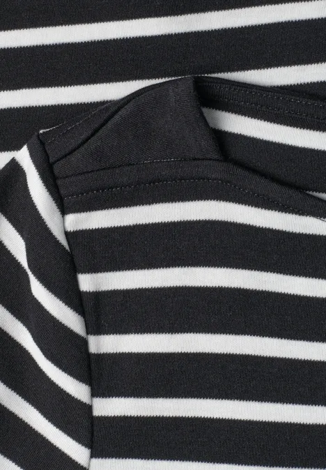 Shirt met 3/4-mouwen en een boothals Black Detailaufnahme eines schwarz-weiß gestreiften T-Shirts mit sichtbarer Naht.