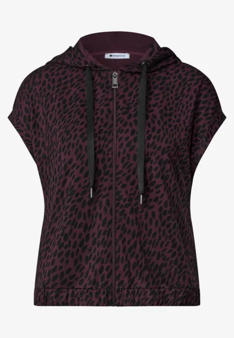Kurzärmliges Hoodie-Oberteil in Bordeaux mit schwarzem Leopardenmuster, Reißverschluss und Kapuze.