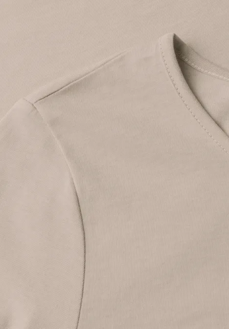 T-shirt basique à manches longues, couleur unie clay sand Beige T-Shirt mit Rundhalsausschnitt, kurzärmelig und minimalistischer Optik.