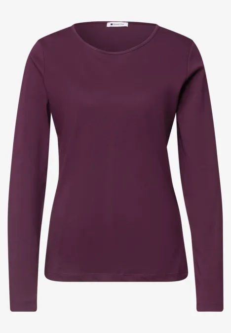 Basic longsleeve berry maroon Effen bordeauxrood T-shirt met lange mouwen en ronde hals.
