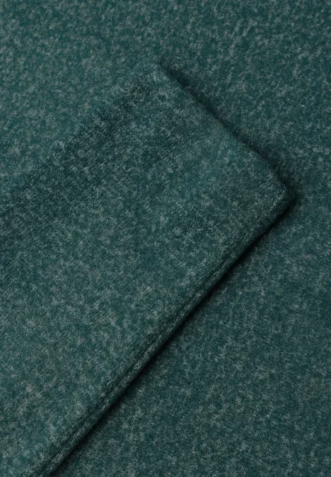 Langarm Shirt mit Rundhals und Rollkante shadow teal Nahaufnahme eines dunkelgrünen, melierten Strickstoffs mit sichtbarer Kante.