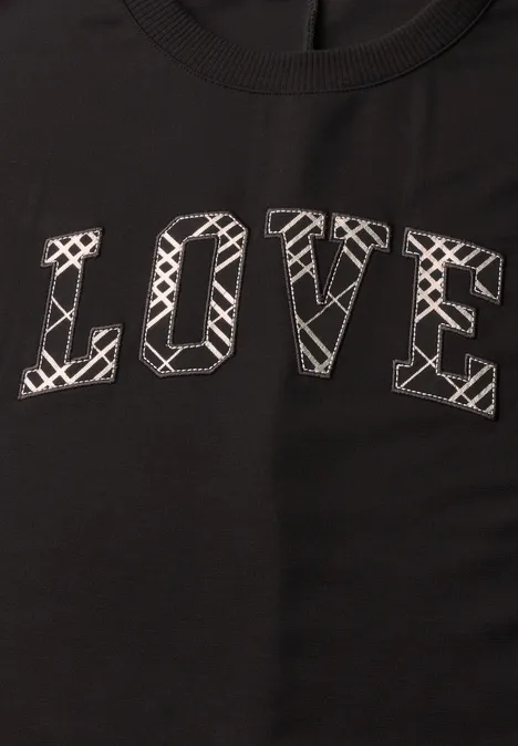 T-shirt à manches longues avec motif typographique black coffee Schwarzes T-Shirt mit dem Aufdruck 'LOVE' in weißer, grafischer Buchstabenoptik.