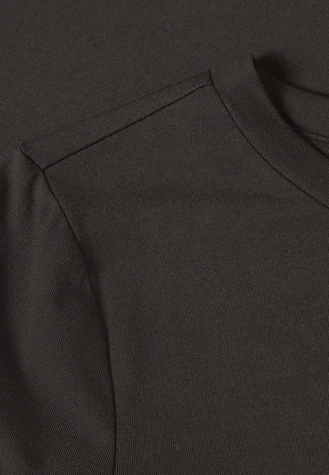 Schwarzes T-Shirt mit Rundhalsausschnitt und Schulternaht