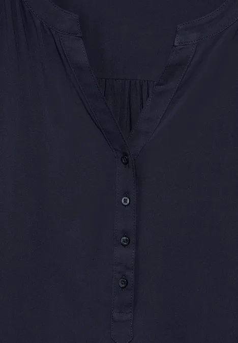Basic Bluse in Unifarbe deep blue