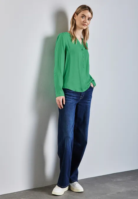 Basic Bluse in Unifarbe tendril green