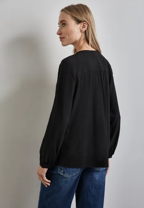 Strukturbluse mit Stickerei Black