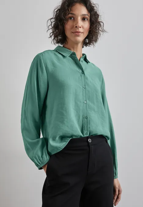 Hemdbluse sunlit green