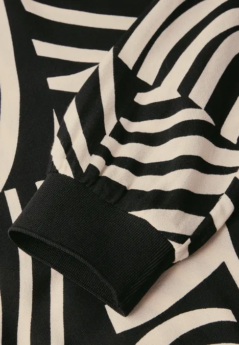 Rundhalsbluse mit Print Black