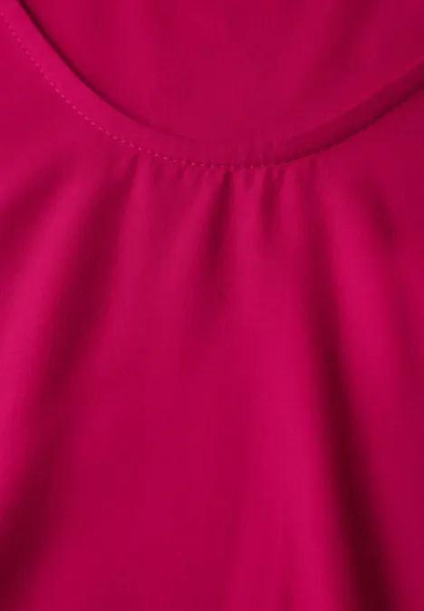 Bluse in Unifarbe juicy berry