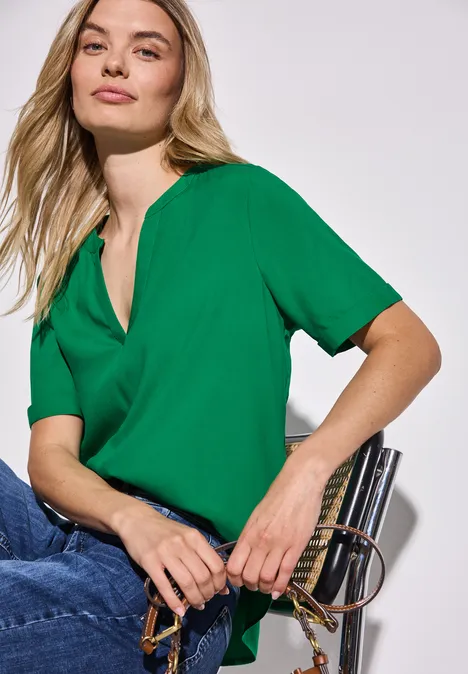 Bluse in Unifarbe glowing green