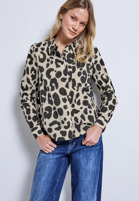 Hemdbluse mit Leo-Print coastal beige