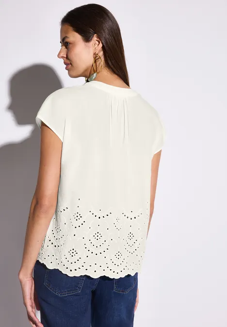 Bluse mit Stickerei off white