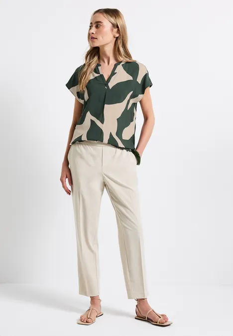 Gemustertes Blusenshirt mid green
