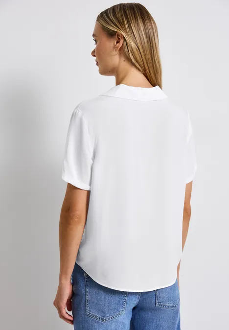 Bluse mit Bowlingkragen White