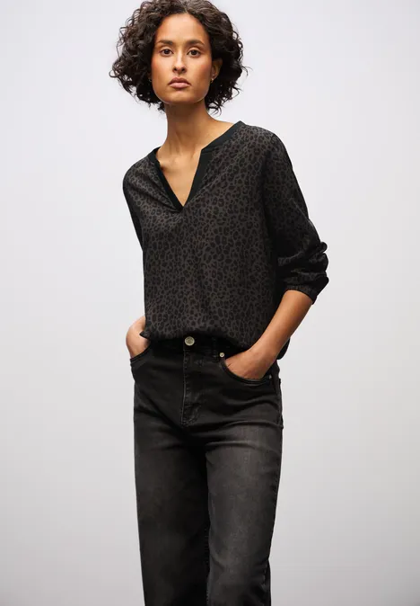 Leo Split Neck Bluse darkest brown