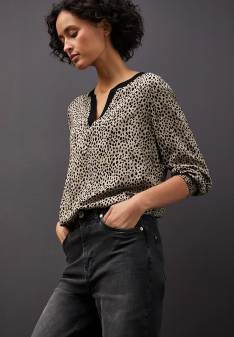 Leo Split Neck Bluse sanded beige