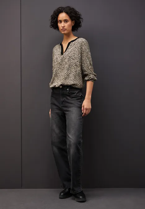 Leo Split Neck Bluse sanded beige