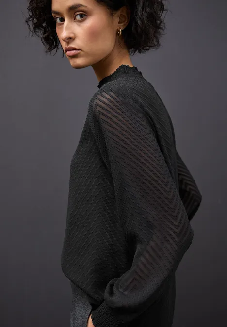 Smok-Detail Chiffon-Bluse Black