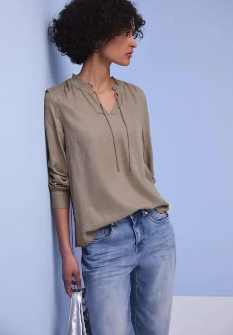 Bluse mit Rüschendetail light terra mocha mel.