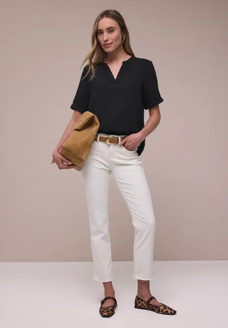 Kurzarm Bluse in Musselinqualität mit Turn-Up Black Kurzarm Bluse in Musselinqualität mit Turn-Up Black