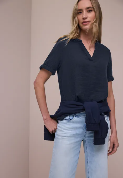 Kurzarm Bluse in Musselinqualität mit Turn-Up shadowed navy Kurzarm Bluse in Musselinqualität mit Turn-Up shadowed navy