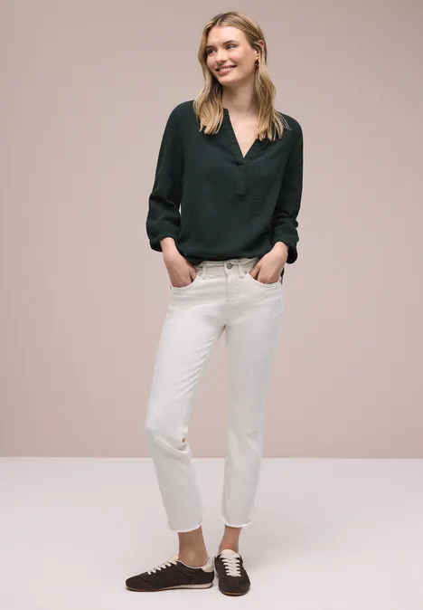 3/4-mouwen blouse in mousseline kwaliteit pine grove green