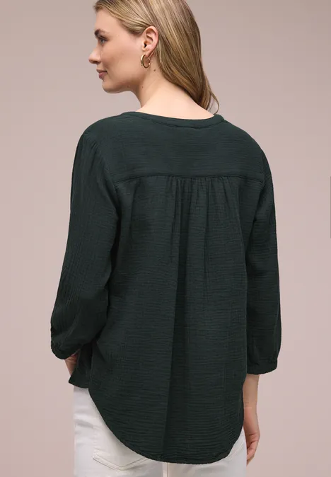 3/4-mouwen blouse in mousseline kwaliteit pine grove green