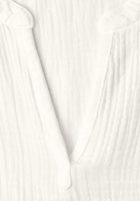 Weißes Waffelstrick-Oberteil mit V-Ausschnitt