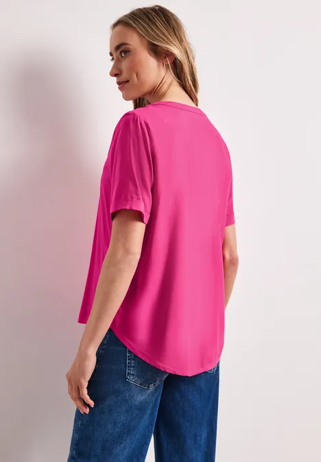 Kurzarm Bluse mit Split Neck in Unifarbe magenta dream