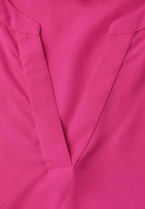 Kurzarm Bluse mit Split Neck in Unifarbe magenta dream