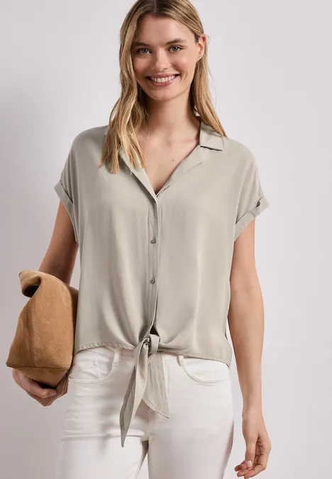 Blouse met overhangende schouders en bowlingkraag timeless beige