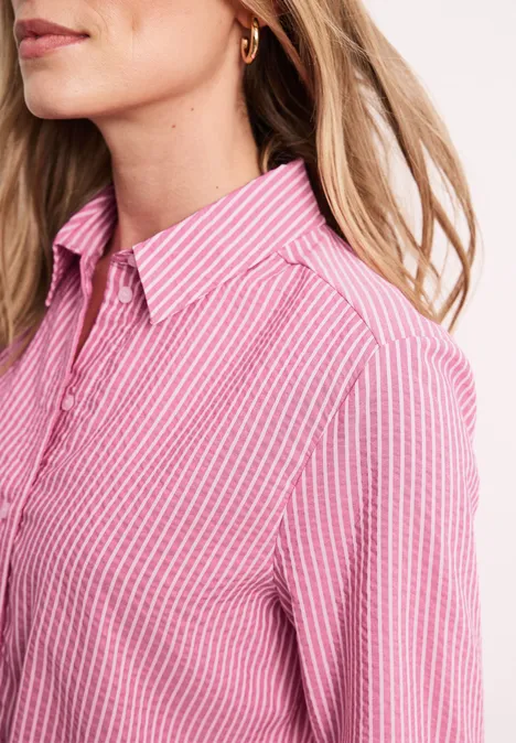Blouse manches longues en seersucker magenta dream Blouse manches longues en seersucker magenta dream