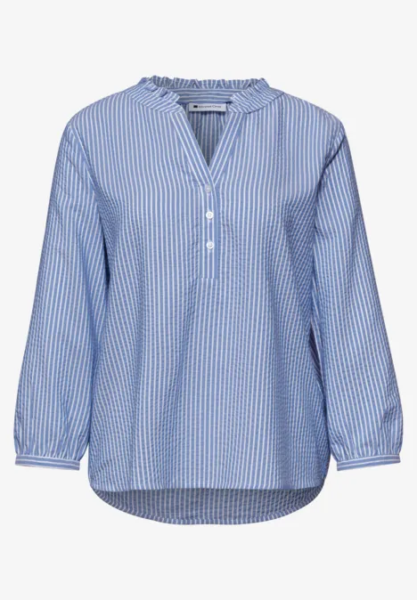 blouse met 3/4 mouwen in seersucker kwaliteit original blue blouse met 3/4 mouwen in seersucker kwaliteit original blue