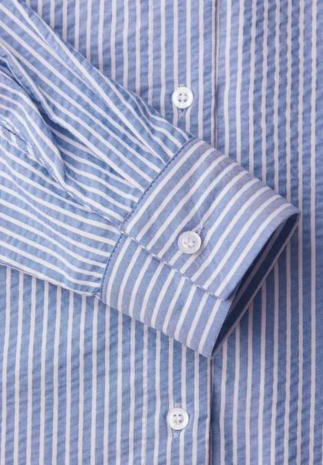 Blouse à manches longues en qualité seersucker original blue Blouse à manches longues en qualité seersucker original blue