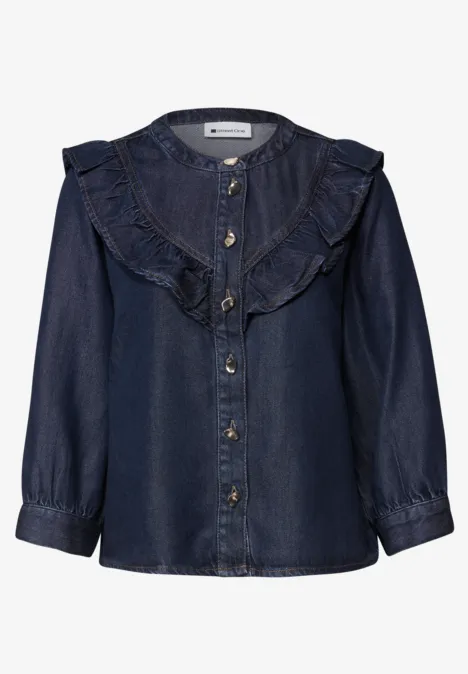 Dunkelblaue Denim-Bluse mit Rüschenkragen, Knopfleiste und langen Ärmeln.