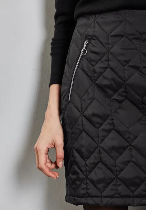 Rock mit Steppmuster Black