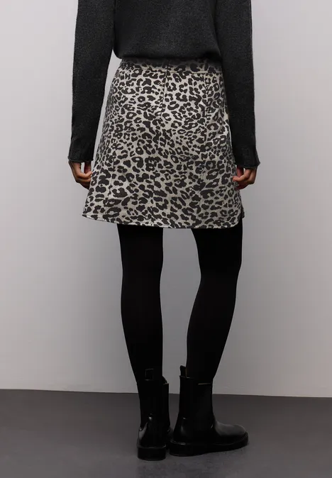 Rock in Wolloptik mit Nieten soft beige Rock in Wolloptik mit Nieten soft beige