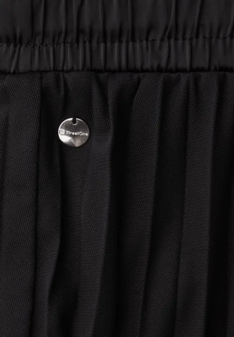 Jupe midi en mesh à structure plissée Black