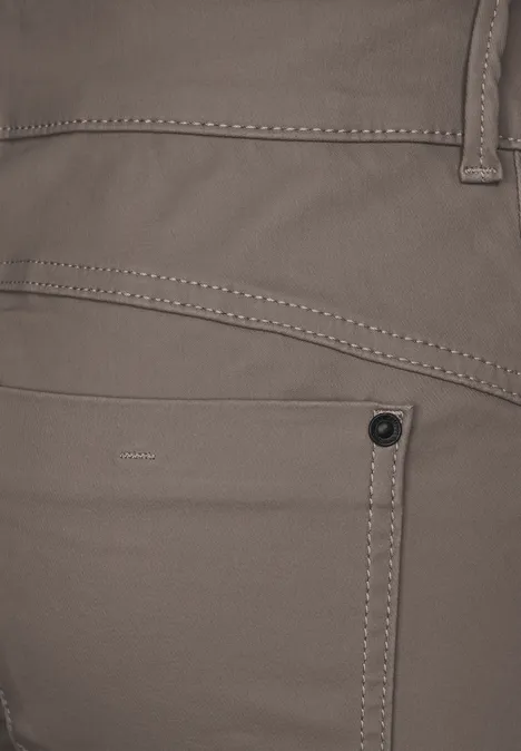 Coating Slim Fit Hose shiny sandy mocca