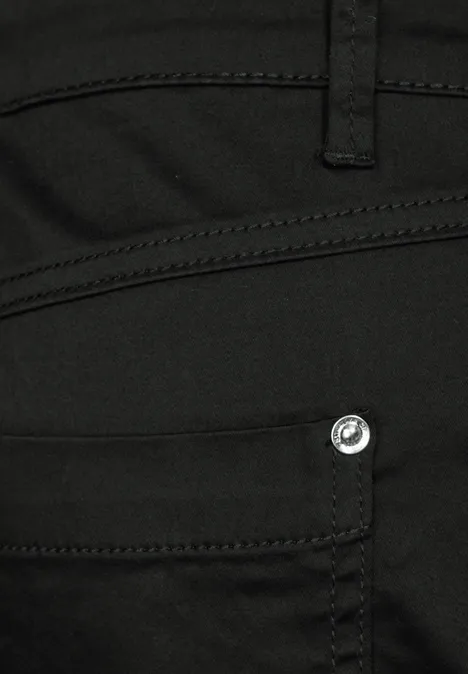 Casual Fit Hose Black