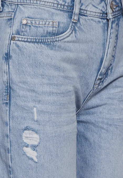 Jean used coupe classique light blue destroyed
