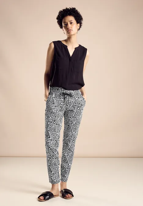 Travel Hose mit Print Black