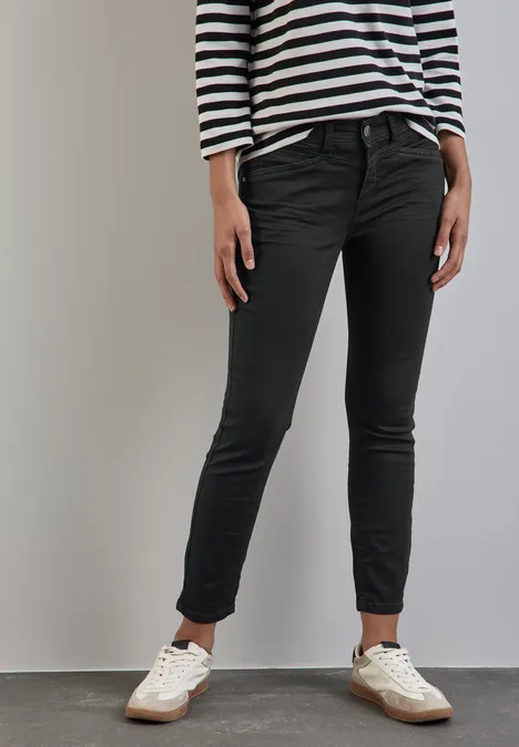 Jeans im Casual Fit clean black wash