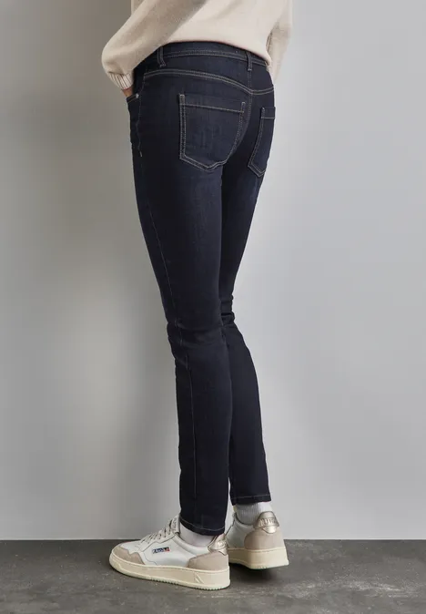 Jeans im Slim Fit dark blue soft wash
